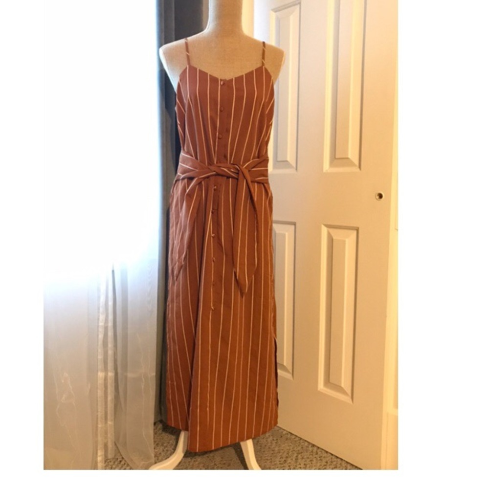 Vici doll fitted button down dress